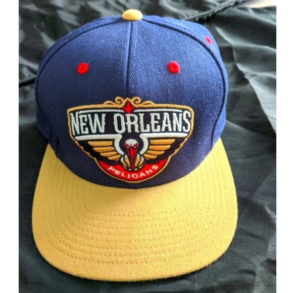 New Orleans Pelicans hat size 7.5 NWOT